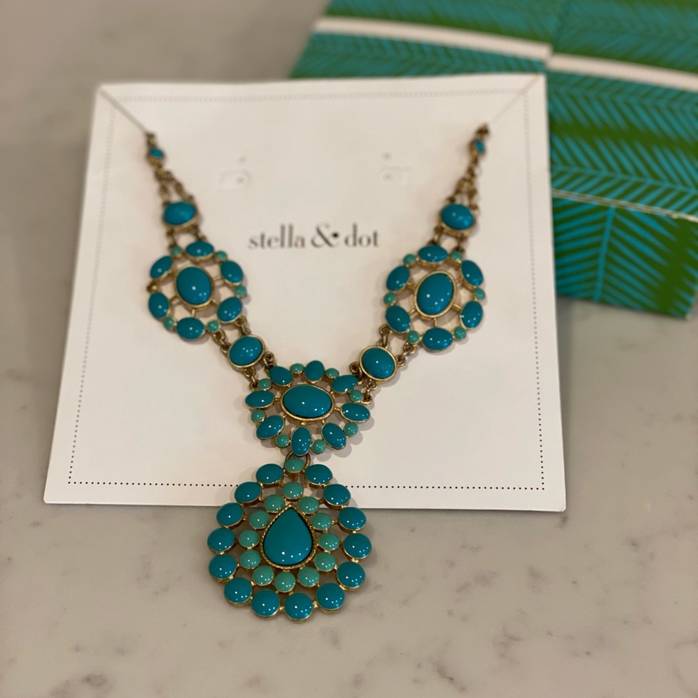 Stella and Dot Turquoise Necklace EUC